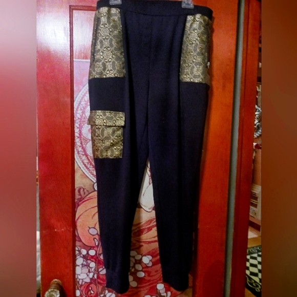 Blk and gold xl joggers - Picture 1 of 2